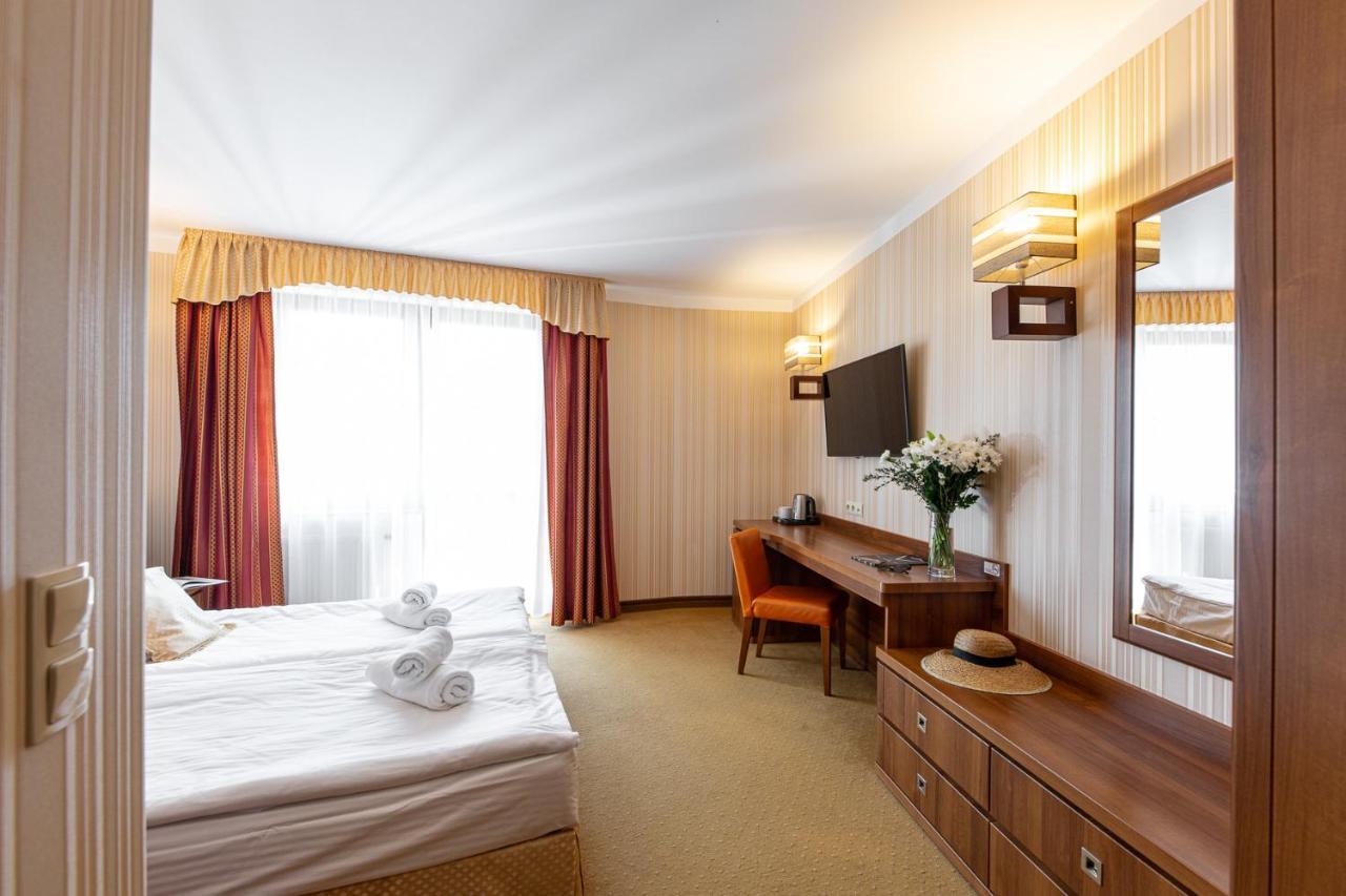 Dworek Morski Spa & Wellness Mielno  Exterior foto